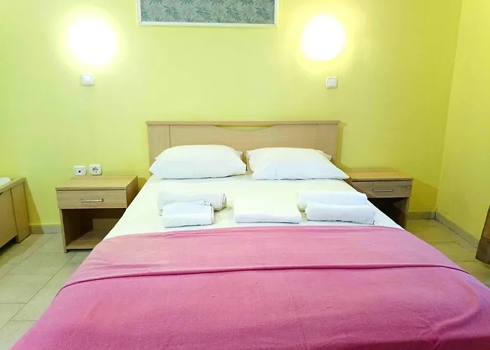 Finikas Apartments