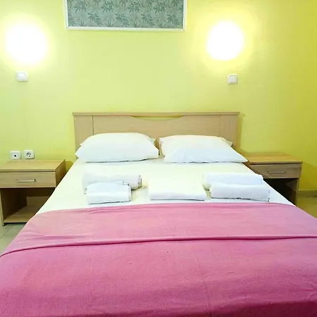 Finikas Apartments Полихроно Экстерьер фото